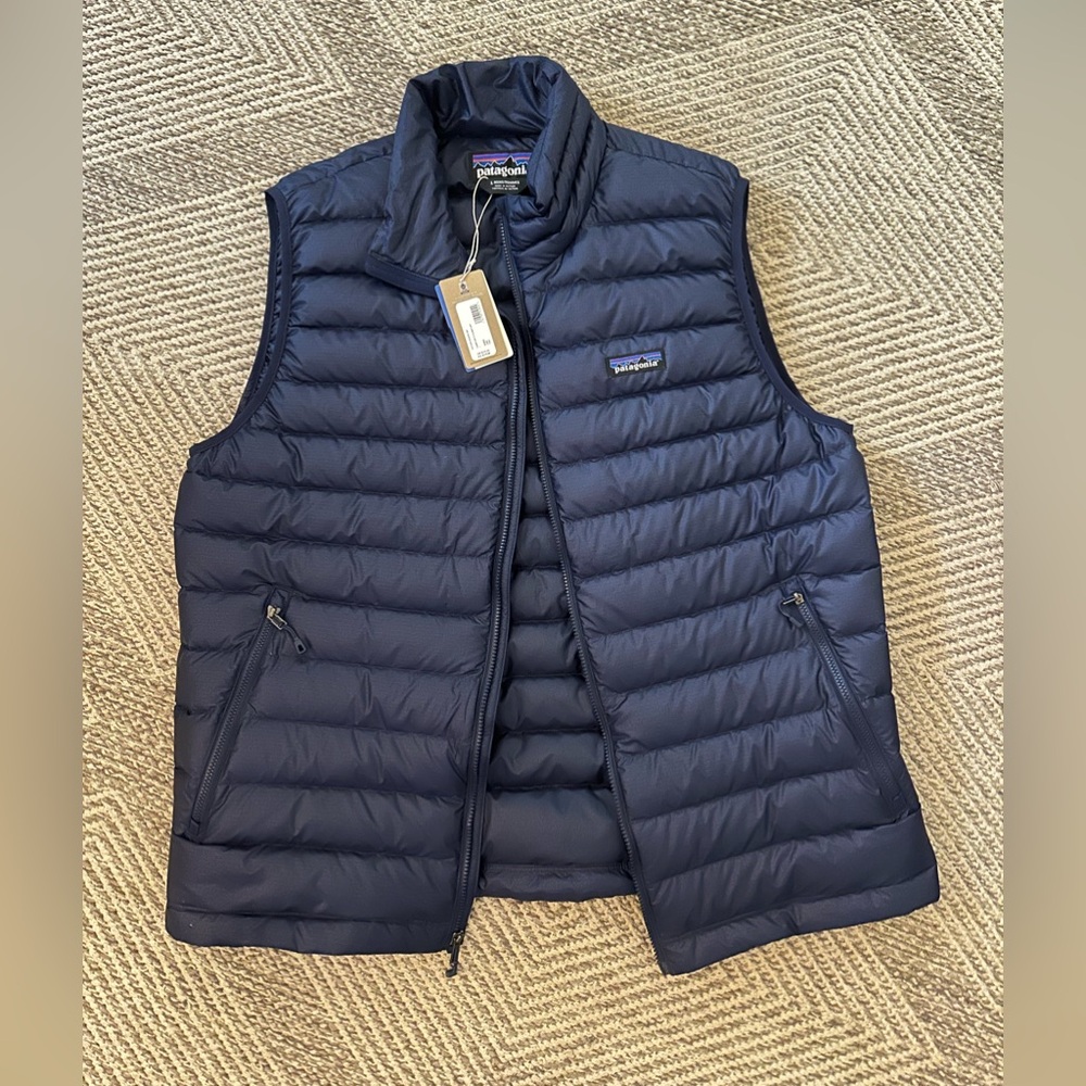 Patagonia men’s down puffer sweater vest